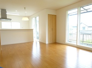 戸建てリノベーション｜明るい住まいに大変貌｜西条寺家戸建