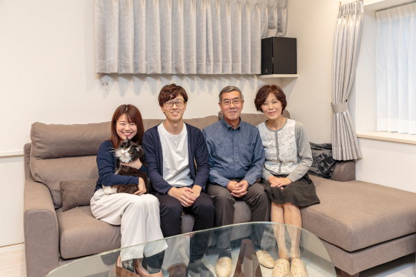 築31年の2階を2人と1匹の快適な住まいに